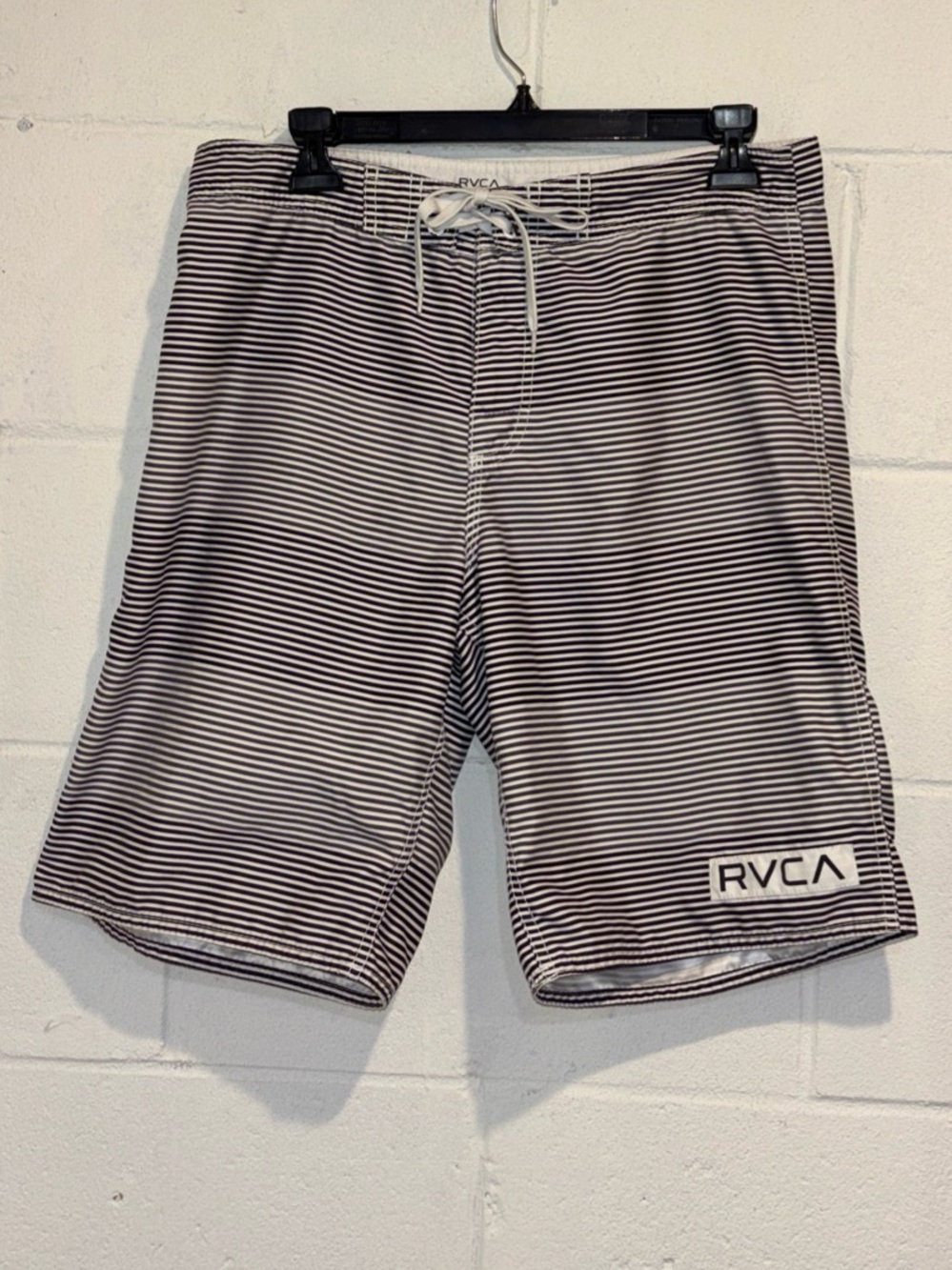 RVCA men’s board shorts black white striped tie waist size 31